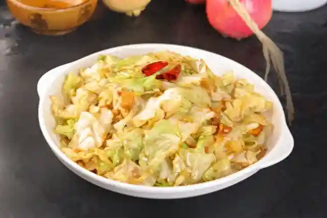 手撕包菜——这一道家常美食竟然藏着“人生智慧”