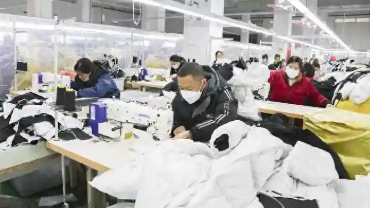 羽绒服除了含绒量，还有“含科技量”
